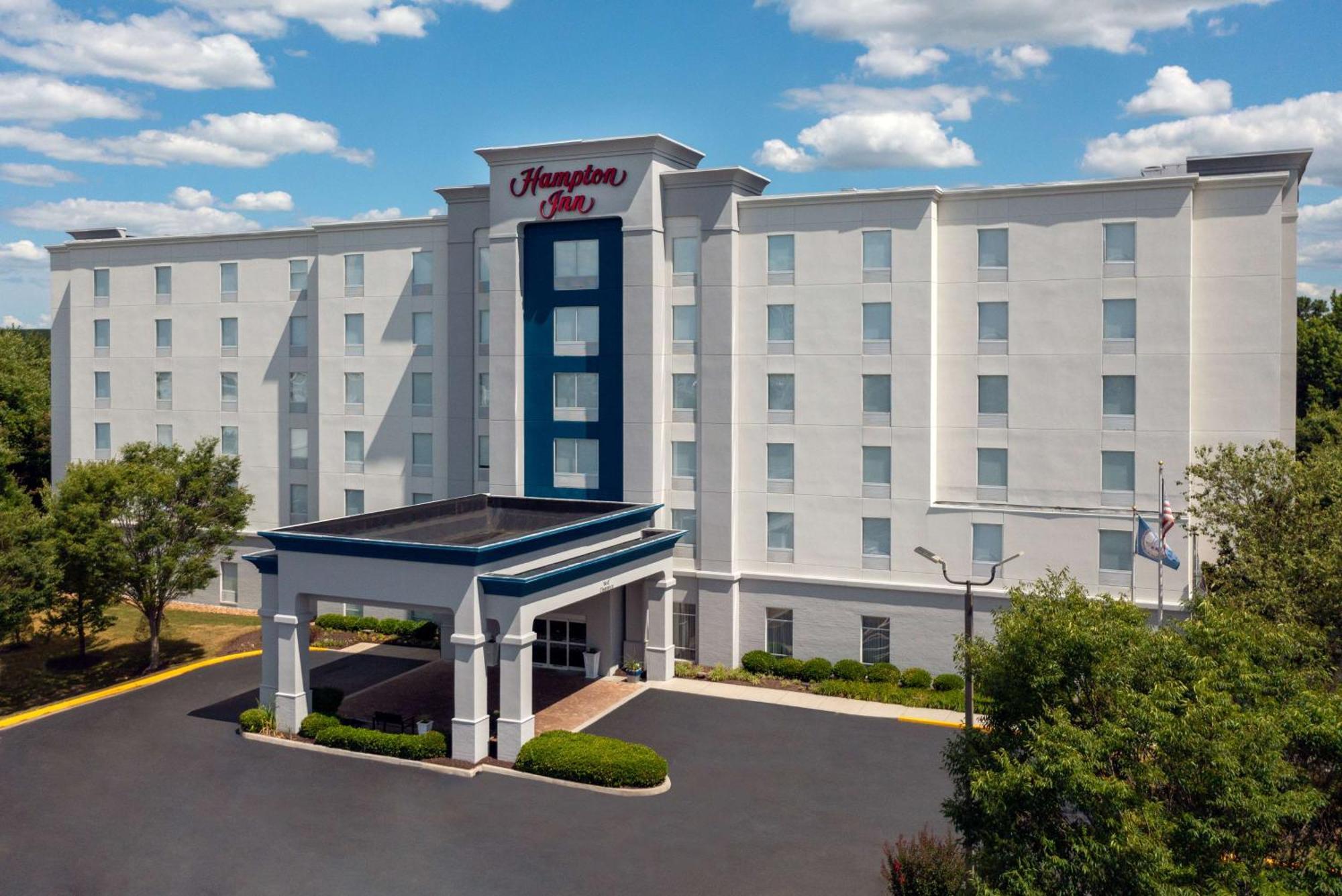 Hampton Inn Petersburg - Southpark Mall Колоніал-Гайтс Екстер'єр фото